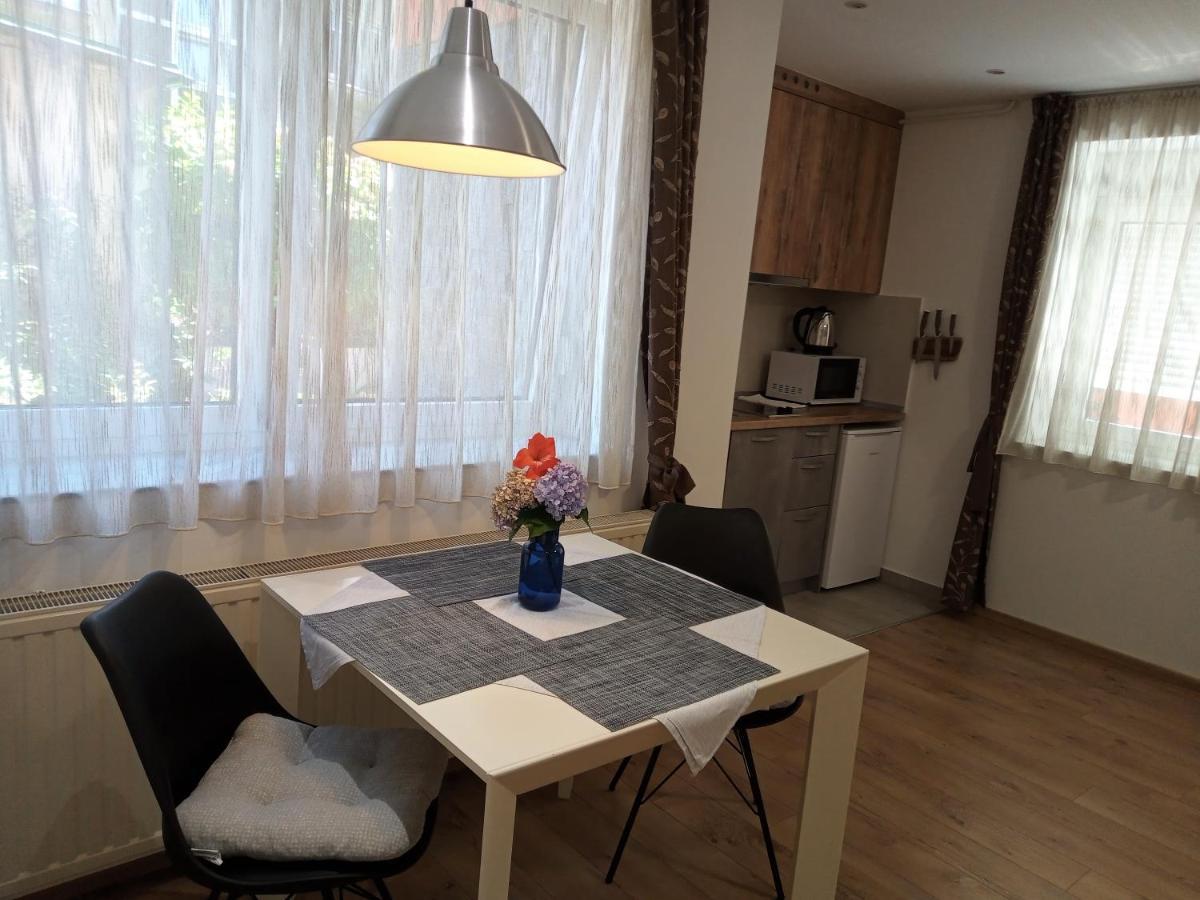 Appartamento Oliva 4 Stars Zagabria Esterno foto