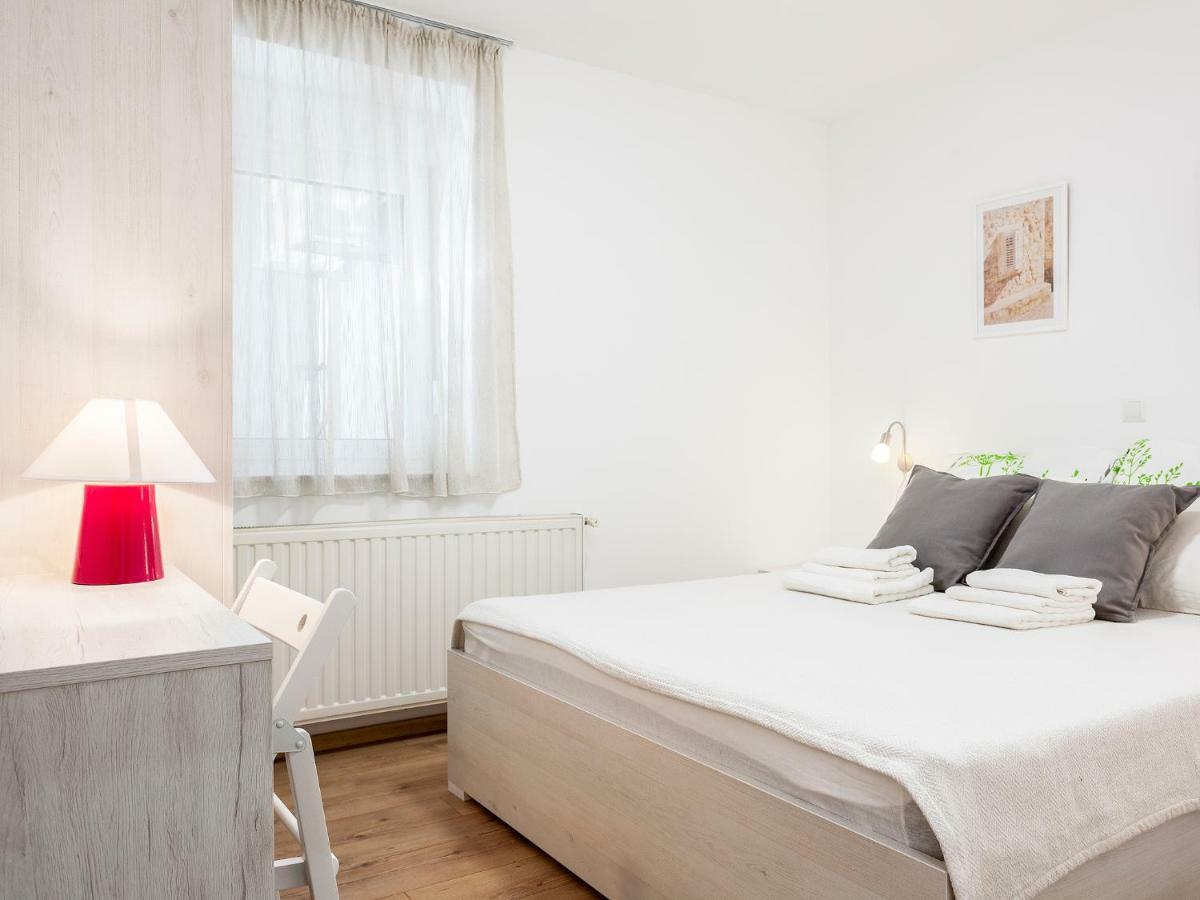 Appartamento Oliva 4 Stars Zagabria Esterno foto