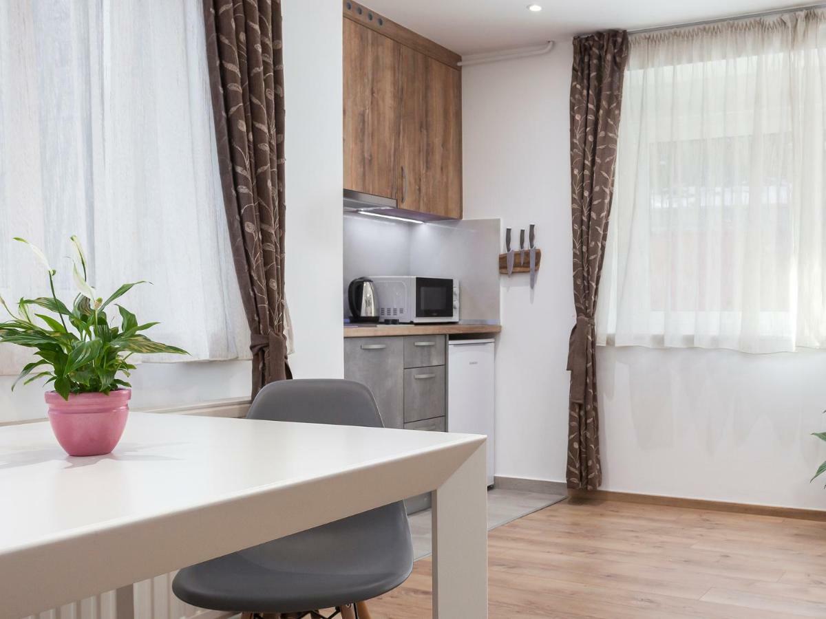 Appartamento Oliva 4 Stars Zagabria Esterno foto